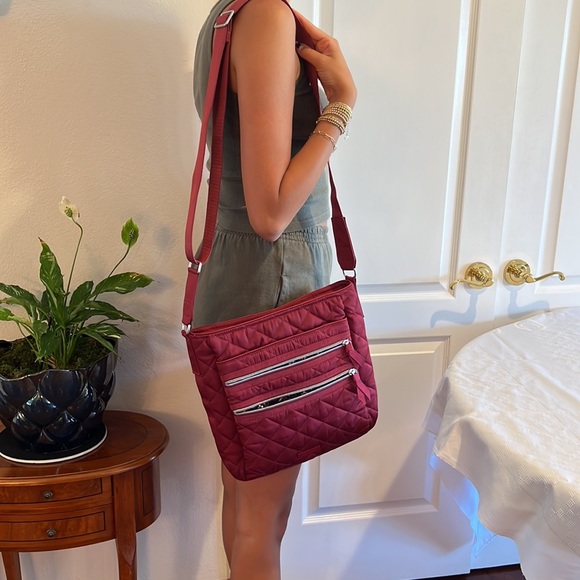 VERA BRADLEY TRIPLE ZIP HIPSTER CROSS BODY BAG - Picture 7 of 8